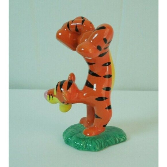 Vintage Disney Tigger Porcelain Figure Approx. 5" Collectible Figurine - Picture 2 of 7